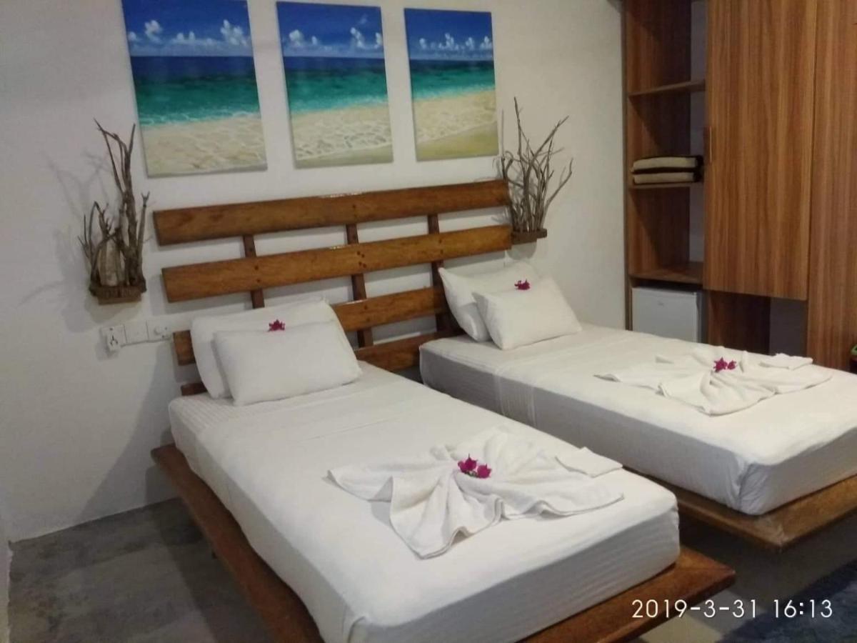 Island Break Hotel Fulidhoo Exterior photo